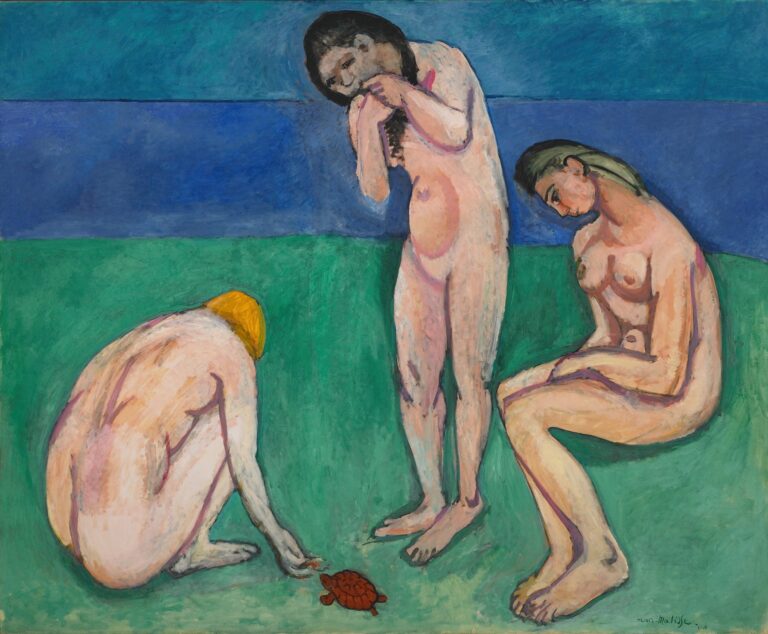 Three nude women in simplified forms on a flat green field with two horizontal blue bands as sea and sky; one crouches at left toward a small red turtle, one stands in the center, and one sits at right, all outlined with cool violet-blue contours in a serene, decorative composition.