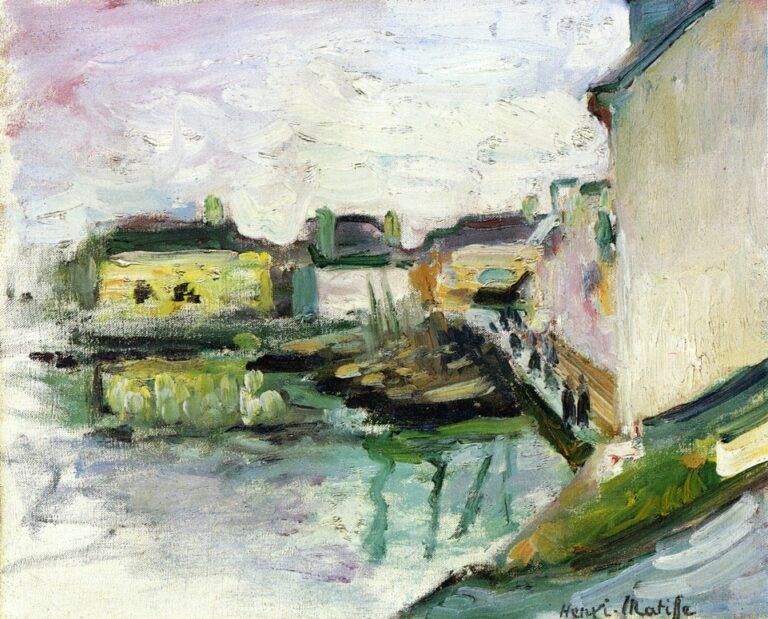 A small harbor scene with pale turquoise water at left, a vertical cream house wall at right, yellow and green façades and docks across the center, and a high sky of white with touches of pink and lavender; reflections are suggested by quick vertical strokes and the paint surface is loose and textured.