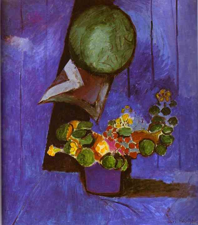 Violet interior with vertical seams; a large green ceramic plate hangs high at left above a pale triangular fold and a dark trapezoid; below, a violet pot holds a spray of yellow-orange blossoms and round green leaves that arc across the lower field, all drawn with bold contours and saturated color in Henri Matisse’s 1911 “Flowers and Ceramic Plate.”