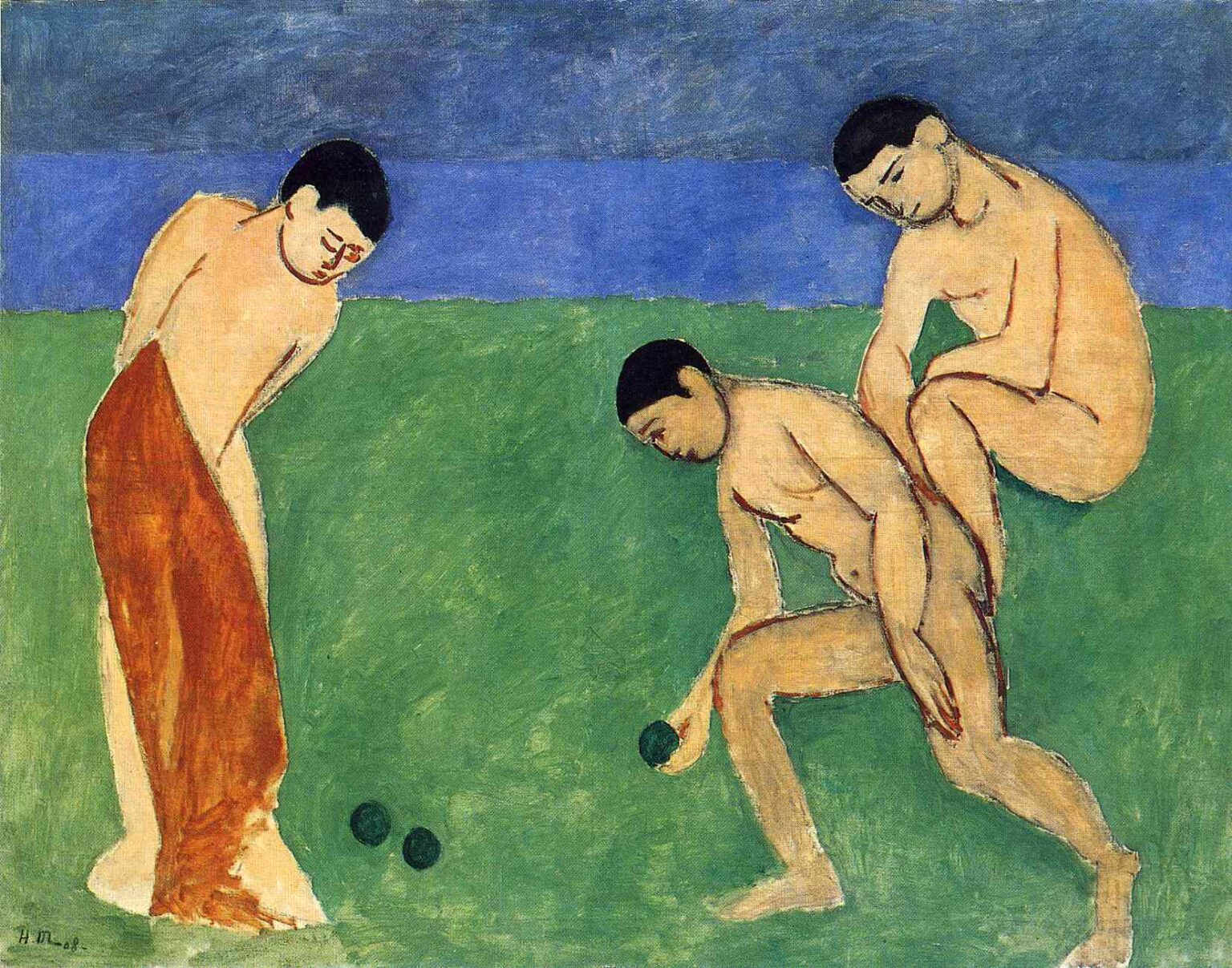 Three simplified nude youths play boules on a broad green field under banded blue sea and sky; one bends to roll a ball, one crouches watching, and one stands at left partly draped in orange, all outlined by dark contours in Matisse’s 1908 style.