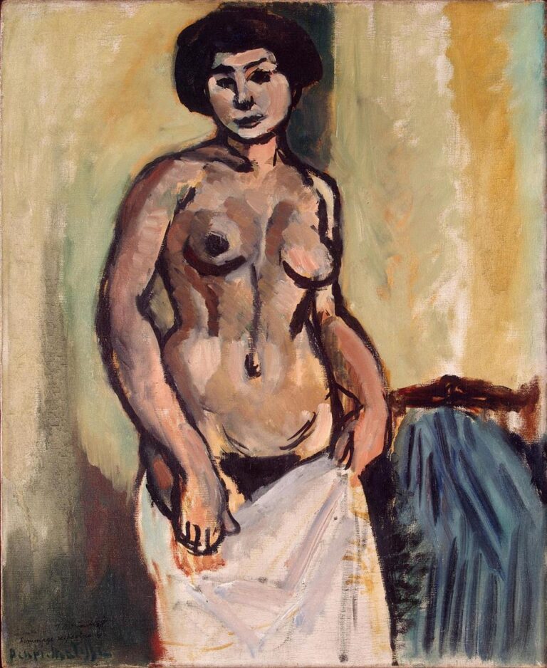 Standing three-quarter female nude outlined in bold black, rendered with warm ochers and rose tones; left hand relaxed, right hand holding a white drapery at the hips. Behind her, a chair draped with teal cloth sits at right, and the wall is divided into soft vertical bands of green, cream, and ocher—loose brushwork and mask-like features typical of Matisse, 1908.
