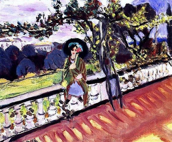 A woman in a broad hat sits on a white balustrade of a sunlit terrace; red paving stripes sweep diagonally while a split tree and dark blue-green garden rise behind her under a lilac sky in Matisse’s vibrant Nice-period style.