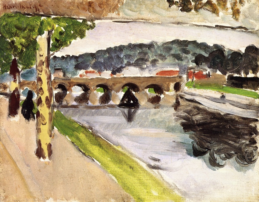 Small 1917 landscape by Henri Matisse showing a riverside promenade lined with plane trees at left, a bright green bank, a multi-arched stone bridge across the middle, a dark triangular river marker, and silvery water under a pale gray sky; loose brushwork and black contours create a fresh, modern scene.